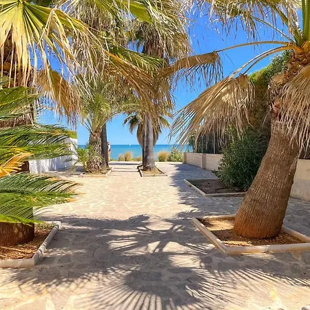 Villa Rotas *